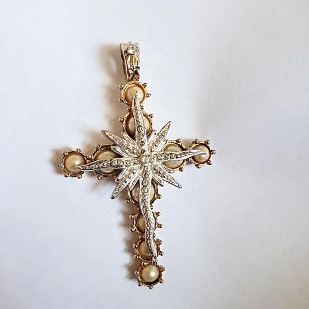 Berebi Pearl and Crystal Multi-tone Cross Pendant